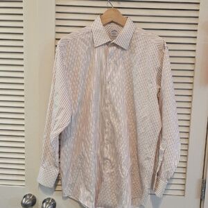Brooks Brothers Men's Pink and White Patterned Dress Shirt